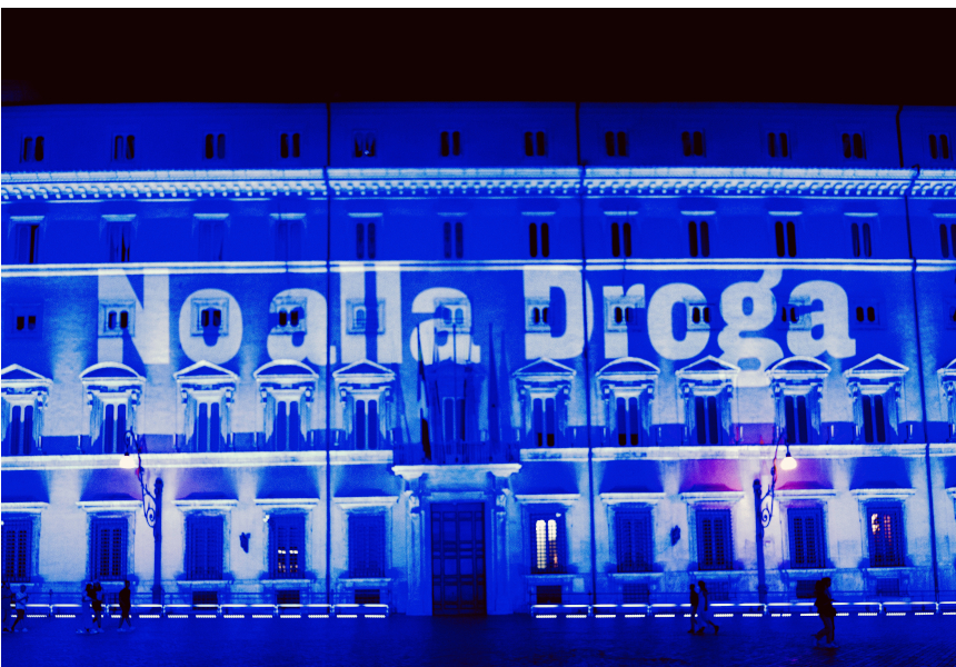 Giornata internazionale contro le droghe, Palazzo Chigi si illumina di blu – www.governo.it