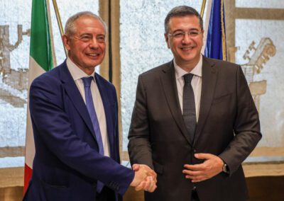 Urso incontra il Commissario Tzitzikostas. Piena sintonia sui principali dossier di politica industriale – www.mimit.gov.it