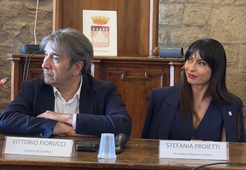 Presentati a Gubbio alla presenza della presidente Proietti e del sindaco Fiorucci i nuovi collegamenti regionali integrati Link che mettono in rete bus e treni in vista degli eventi giubilari del 2025 e dell’anno francescano – www.regione.umbria.it