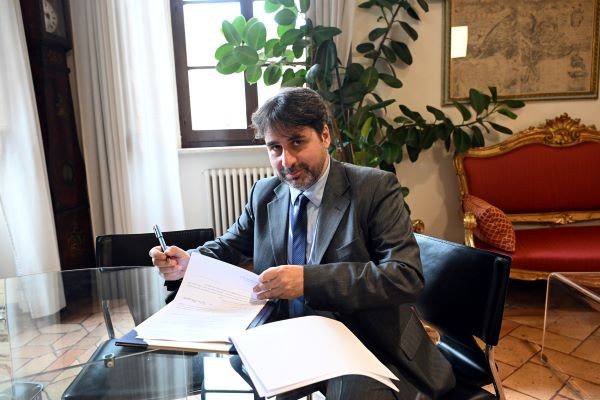Regione e Province compatte contro il dimensionamento, assessore Barcaioli: “I problemi della scuola non si risolvono con i tagli delle dirigenze” – www.regione.umbria.it