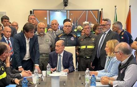Incendi, da venerdì 380 roghi. Schifani: «Vicino a cittadini e grato a operatori e volontari»

   – www.regione.sicilia.it