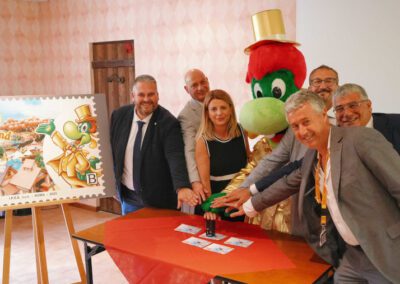 Mimit, presentato il francobollo per i 50 anni di Gardaland, il parco di divertimento più famoso d’Italia – www.mimit.gov.it