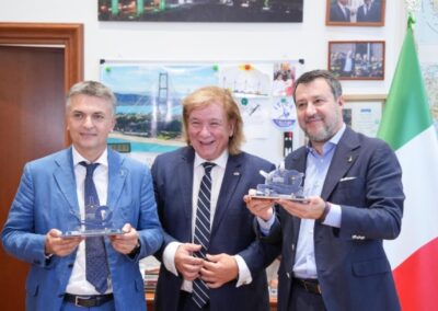 L’“Oscar dei Porti” al ministro Salvini e al viceministro Rixi – www.mit.gov.it