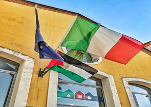 Bandiera della Palestina esposta al  Centro Multimediale di Terni – www.regione.umbria.it