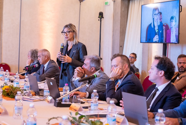 Agricoltura, a Castiglione del Lago l’ultimo Comitato di sorveglianza del PSR 2014-2022. Meloni: “Fatti grandi investimenti. Sinergie e interventi mirati per il futuro del settore” – www.regione.umbria.it