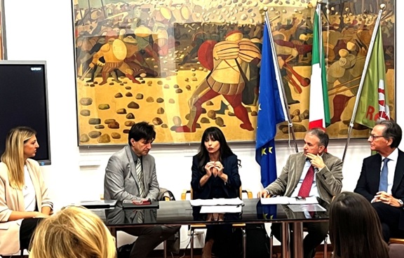 Regione Umbria, firmato a Palazzo Donini “Neo Amico Mio Giornalista”, il protocollo tra Aucc e Ordine dei Giornalisti: “Prevenzione, informazione corretta e rete oncologica per salvare vite” – www.regione.umbria.it