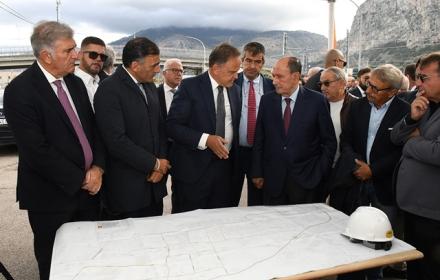 Aree industriali, sopralluogo ai cantieri di Carini. Schifani: «Uso esemplare delle risorse Fsc»

   – www.regione.sicilia.it