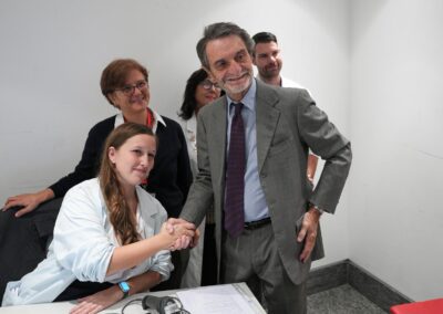 Il presidente Fontana fa vaccino per l’influenza: utile prevenzione – www.lombardianotizie.online