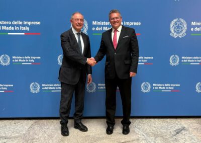Urso incontra il Commissario Šefčovič, “Creare condizioni per attrarre nuovi investimenti” – www.mimit.gov.it