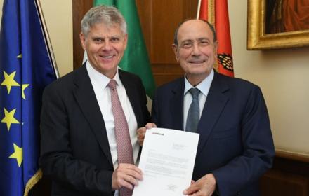 Statuto, Unicredit versa alla Regione la cifra record di 102 milioni di imposte

   – www.regione.sicilia.it