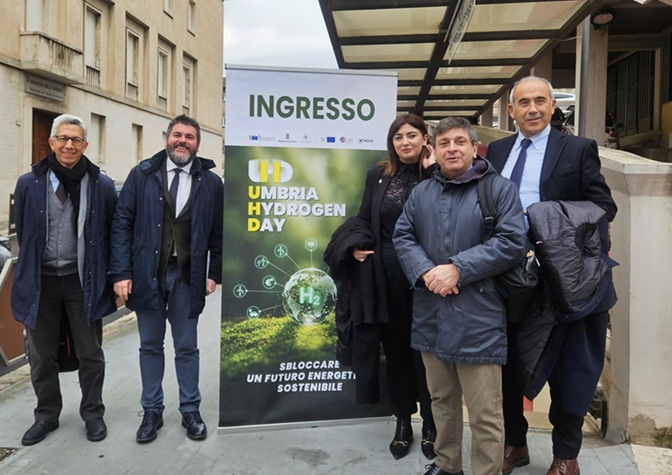 Umbria Hydrogen Day, si è svolto a Terni l’evento che punta ad aprire la strada alla filiera dell’idrogeno in Umbria. Thomas De Luca: “La transizione energetica genera innovazione, posti di lavoro qualificati e crescita inclusiva” – www.regione.umbria.it