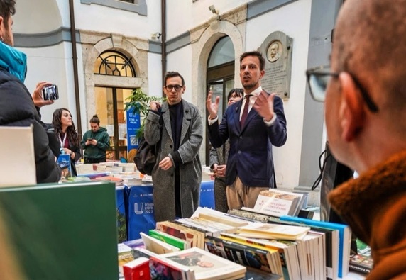 UmbriaLibri 2025: il racconto di un’edizione visionaria, che ha vinto scommesse, che ha saputo tenere alta l’asticella, la prima con la direzione artistica di Nicola Lagioia – www.regione.umbria.it