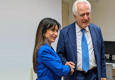 A Monte Santa Maria Tiberina un’intesa tra i presidenti dell’Umbria Proietti e della Toscana Giani. Per la presidente Proietti “Un patto in quattro punti come leva per l’Italia Mediana”. Chiesto un tavolo con i ministri Giorgetti e Salvini per la stazione Medioetruria – www.regione.umbria.it