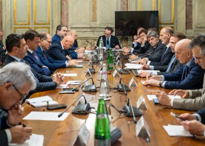 Latte: Lollobrigida, ecco le iniziative per il rilancio del settore. Al tavolo del latte convocato al ministero illustrate le misure da proporre a Bruxelles – www.masaf.gov.it