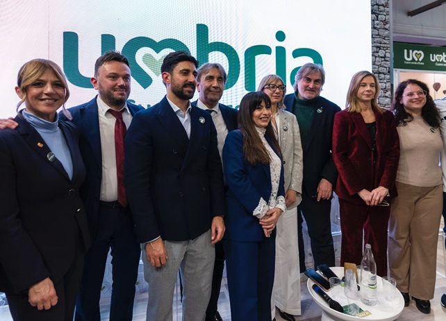 Umbria presente alla Bit di Milano con l’obiettivo dei 9 milioni di turisti nel 2026. Allestito da Sviluppumbria uno stand con postazione immersiva e postazioni B2B per gli operatori turistici. Organizzati numerosi eventi dedicati a sport, benessere e cammini – www.regione.umbria.it