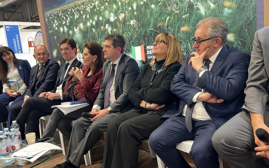 BIT: il turismo lento diventa motore di sviluppo dell’appennino centrale. Il Ministro Santanché ha partecipato alla presentazione della guida “Cammini della Rinascita” e del podcast “Camminando nel Cratere” – www.regione.umbria.it