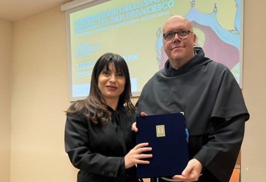 Da Assisi oggi il cuore del mondo batte per Francesco: la Regione consegna al Custode del Sacro Convento la legge regionale dell’Ottocentenario – www.regione.umbria.it