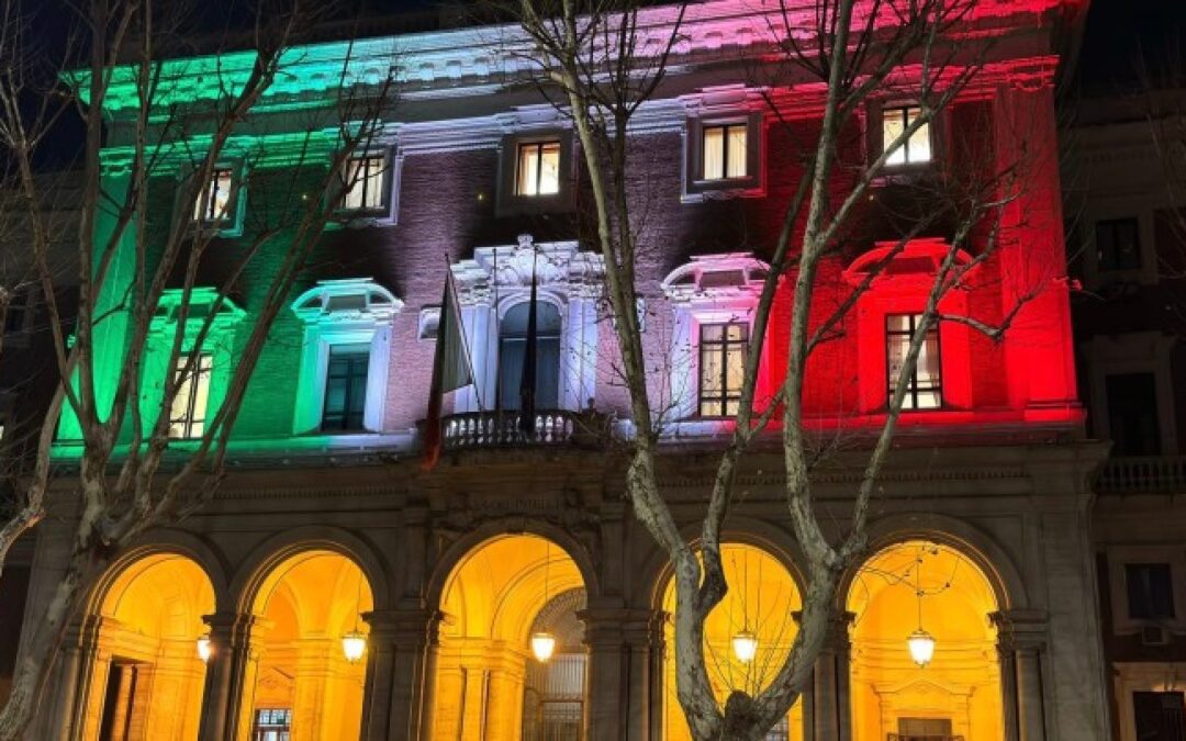 Il MIT si illumina con il tricolore in occasione del Giorno del Ricordo – www.mit.gov.it