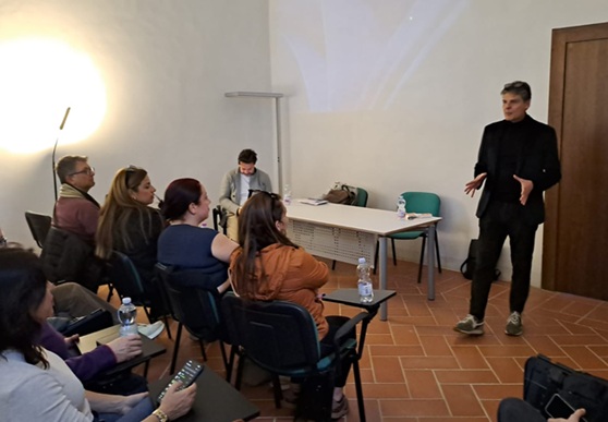 Foligno, confronto europeo su formazione e lavoro al Centro per l’impiego. Delegazioni da Spagna e Bulgaria in visita ad Arpal Umbria per conoscere le buone pratiche regionali sulle politiche attive. De Rebotti: «La rete dei servizi per il lavoro è un punto di forza del nostro sistema» – www.regione.umbria.it