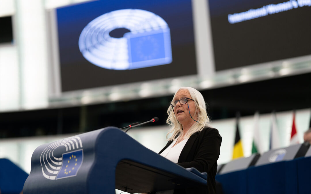 International Women’s Day: call to act against cyberbullying | News – www.europarl.europa.eu