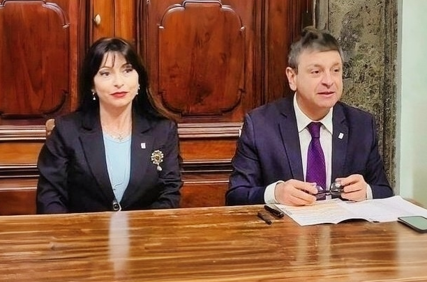 Primo piano strade: l’Umbria stanzia 18 milioni per la viabilità gestita dalle province. De Rebotti: “Risorse per la manutenzione ordinaria attese da anni, consentiranno la programmazione triennale dei lavori sulle strade di Perugia e di Terni, garantendo maggiore sicurezza” – www.regione.umbria.it