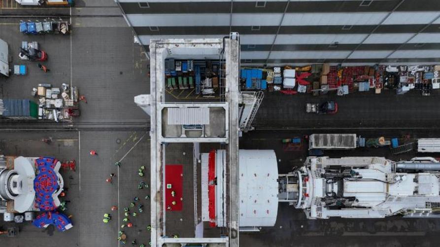 Torino-Lione: svelata la prima fresa per lo scavo del tunnel di base in Italia
 – www.regione.piemonte.it