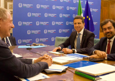 incontro Urso-Bozzetti (Fondazione Fiera Milano) su priorità e prospettive del sistema fieristico italiano – www.mimit.gov.it
