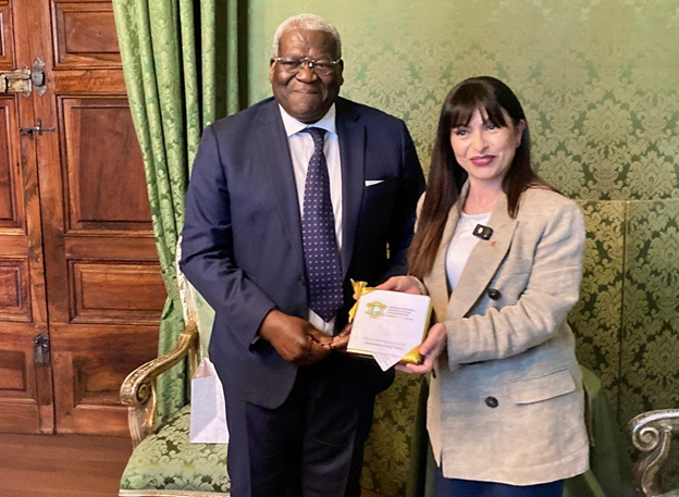 Visita istituzionale a Palazzo Donini del Console generale della Costa d’Avorio André Philippe Gauze. Presidente Proietti: “Cooperazione e cacao possono diventare un ponte tra i nostri territori” – www.regione.umbria.it