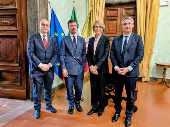 Il vicepresidente della Regione Tommaso Bori ha accolto a Palazzo Donini l’ambasciatrice di Francia in Italia, Anne-Marie Descôtes, e il console generale di Francia a Roma Fabrice Maiolino, accompagnati dal console onorario a Perugia Gabriele Galatioto – www.regione.umbria.it