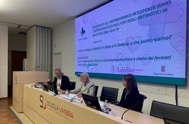 Strategia regionale integrata contro l’antimicrobico resistenza. A Villa Umbra il seminario sull’uso appropriato degli antibiotici in un’ottica one-health – www.regione.umbria.it
