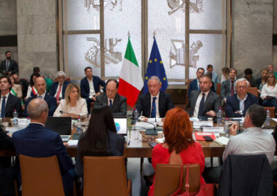 Urso chiede all’azienda di ritirare il piano. “Irricevibile e inaccettabile, serve nuova proposta industriale” – www.mimit.gov.it