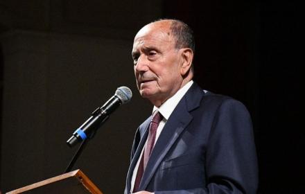 schifani_al_leggio_.jpg